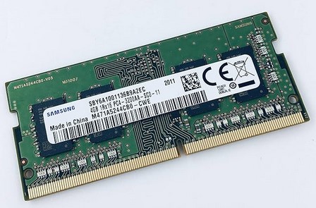 Samsung DDR4 3200Mbps 4GB Unbuffered Non-ECC SODIMM 512x16